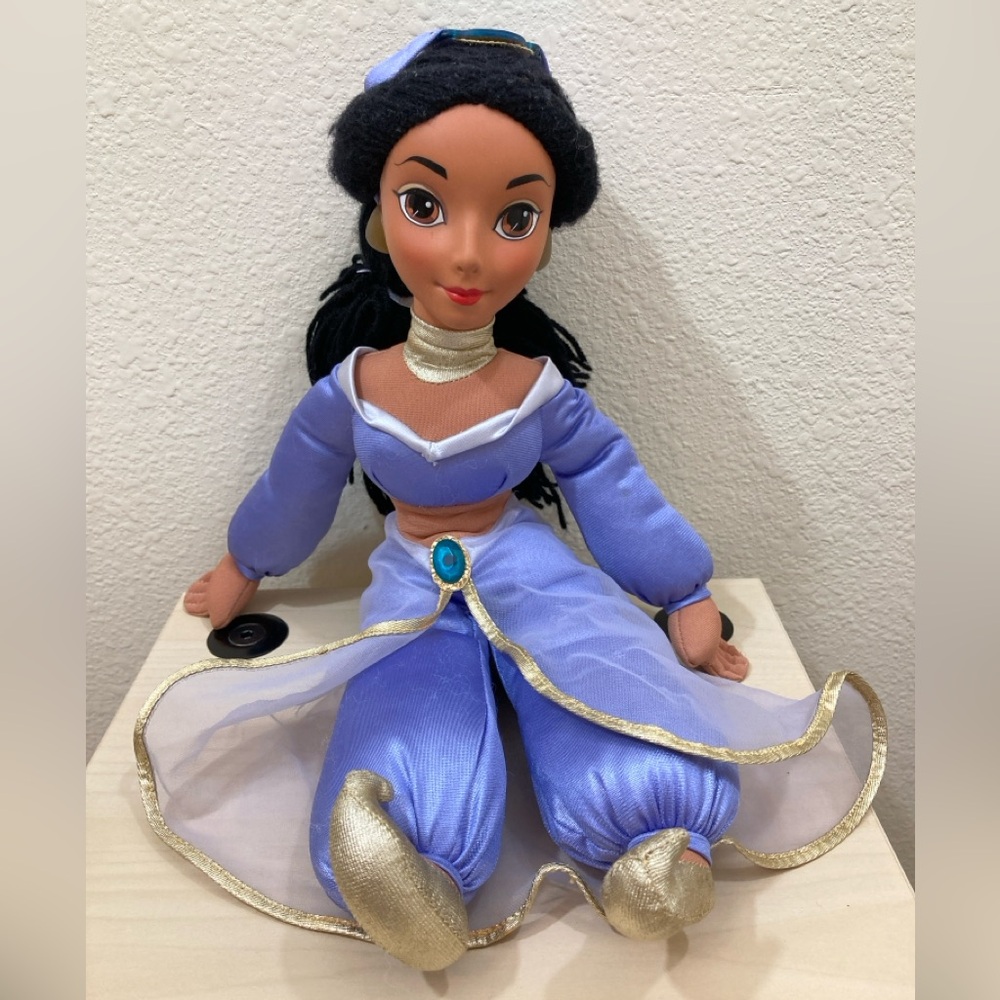 Disney Princess Jasmine Plush Doll Purple Outfit Aladdin Collectible